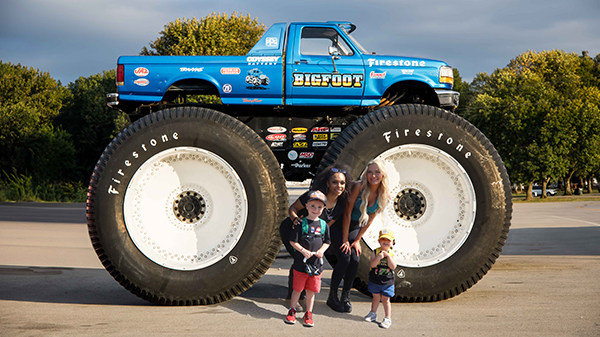 World’s Largest BIGFOOT Monster Truck